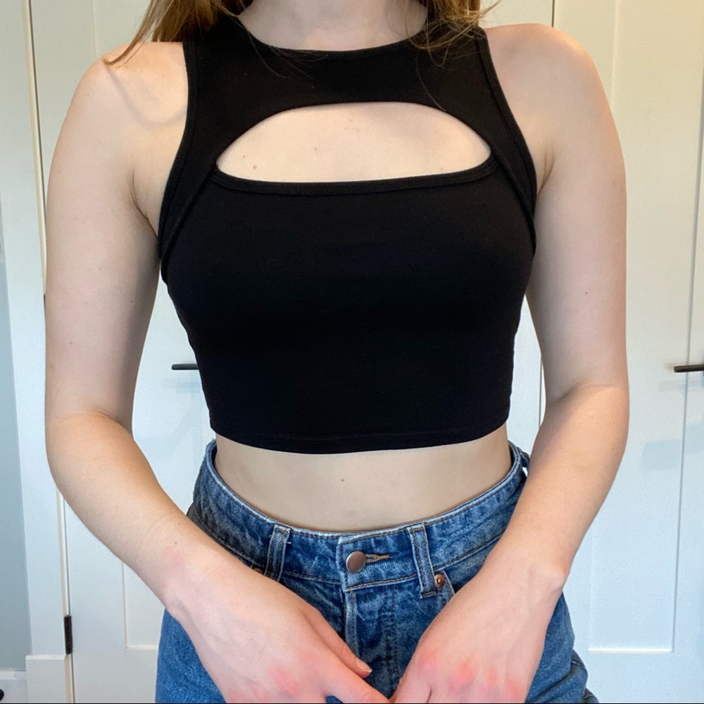 Garage Black Crop-Top with cut out